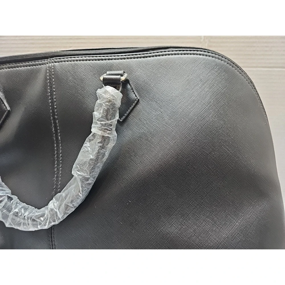JM New York Black Leather Rolling Duffle Bag St Tropez Luggage 22